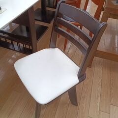 ★リユースのサカイつくば店★TK5698  ダイニングテーブルセット ホワイト H70×D75×W102～120 クリーニング済みの画像