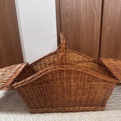 ラタン　ペットキャリー バスケット の画像