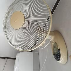壁掛け扇風機