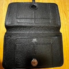 最終価格！二つ折りブラックレザー財布の画像