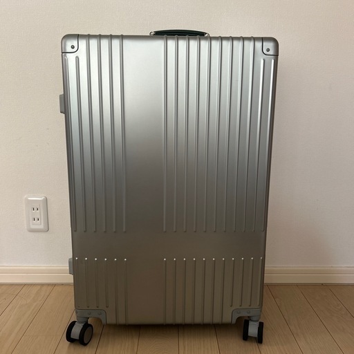 innovator アルミスーツケース