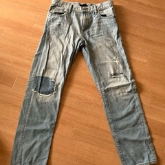 メンズ　ダメージジーンズ　UNIQLO 美品