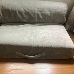 簡易ソファになる敷布団とマットレス