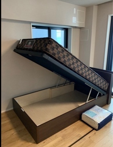 収納付セミダブルベッド　マット別売