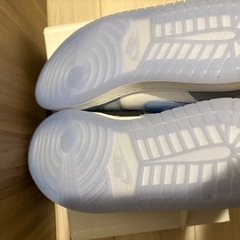 新品 美品 スニーカーの画像