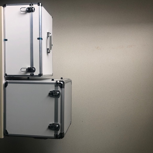 中古　プロ用メイク道具ケース