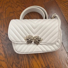 ZARA ショルダーバッグの画像