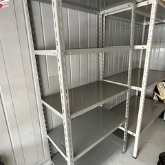 綺麗　スチール棚　ほぼ新品　２ヶ月使用　２台あり