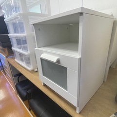 【リサイクルサービス八光】幅39㎝　IKEA ブリムネス　サイドテーブル　ホワイトの画像