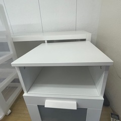 【リサイクルサービス八光】幅39㎝　IKEA ブリムネス　サイドテーブル　ホワイトの画像