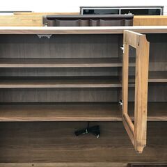 ★リユースのサカイ春日部店★KJ10589 大川家具 食器棚 ブラウン H188×W140×D45 クリーニング済みの画像