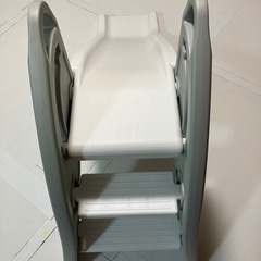 折りたたみ滑り台の画像