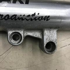 【バイクパーツ】【値下げ！】　KAWASAKI（ｶﾜｻｷ）　純正フロントフォーク　2個の画像