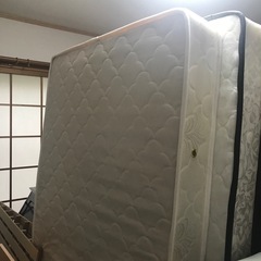 シングルベッド