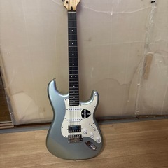 再々値下げしました！エレキギター！送料込みなのでいかがで
