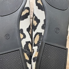 レディースフラットパンプスの画像