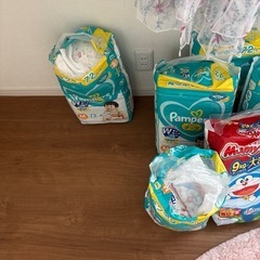 １袋　1000円　オムツの画像