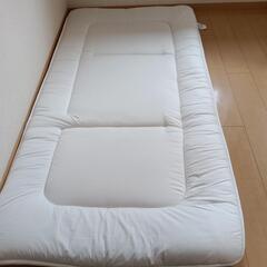 【交渉中】✨購入して約2ヶ月ほとんど使用してない来客用敷布団✨