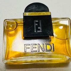 香水 ミニボトルの中古が安い！激安で譲ります・無料であげます