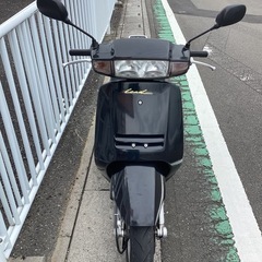 【中古バイク】　ホンダ　LEAD 50cc (黒)