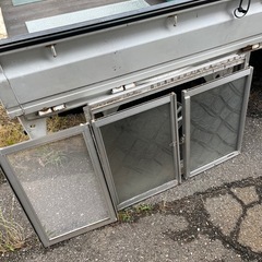 サッシ