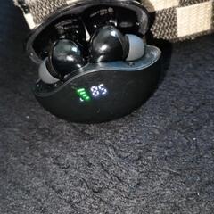 完全ワイヤレスBluetoothイヤホン