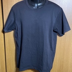 ユニクロ エアリズム 黒Tシャツの画像
