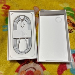 iPhone16e 空箱の画像