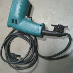 マキタの100ボルト用ドリル「チャッカー付き」の画像