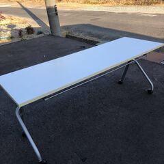 スタックテーブル　作業台として①