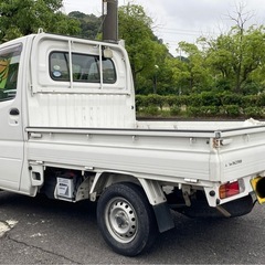 H 17年式　ミニキャプトラック　5MT 4WD 令和9年3月の画像