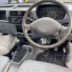 H 17年式　ミニキャプトラック　5MT 4WD 令和9年3月の画像