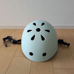 OutdoorMaster子供用自転車ヘルメットです。の画像