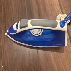 スチームアイロン　アイリスオーヤマ の画像