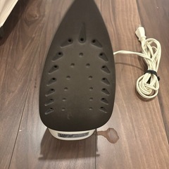 スチームアイロン　アイリスオーヤマ の画像