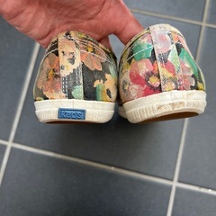 Kedsスニーカー（古着屋で購入）の画像