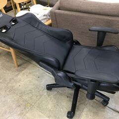 GT RACING　ゲーミングチェア　オットマン付き  ネックパッド・腰当て無し。の画像