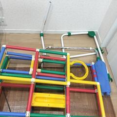 ジャングルジムと鉄棒
