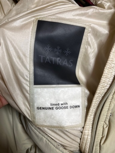タトラス　ダウンジャケット