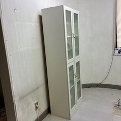 棚（本、食器）
の画像