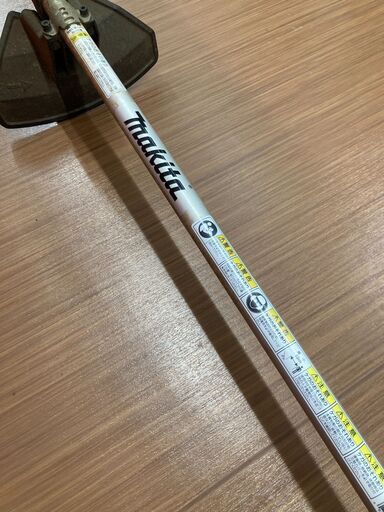 【中古】【動作OK】【店頭引取限定】コードレス刈払機　MAKITA　マキタ　MUR142UD　14.4v