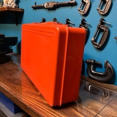 ヴィンテージ工具箱の画像