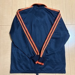 adidas長袖ジャージの画像