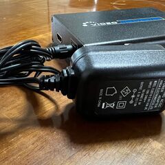 コンポーネント → HDMI 変換器（Video Converter／ACアダプタ付き）の画像