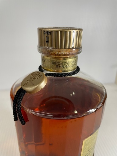 ジャパニーズウィスキー 響 750ml 箱無し 金キャップ・裏ゴールドラベル 未開封品のご紹介です！