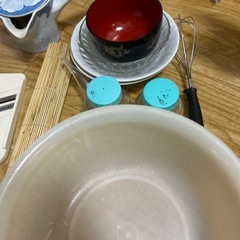 洗面器、食器、いろいろの画像