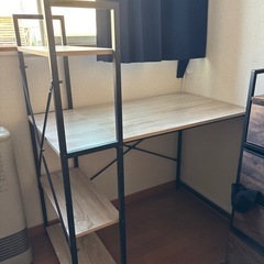 ラック付きデスク