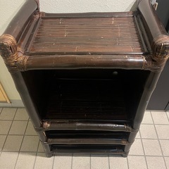 アジアン家具　収納棚の画像