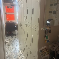 １３人分ロッカー　