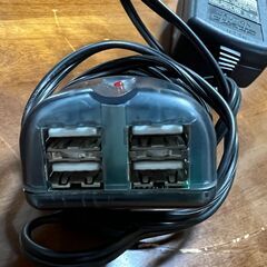 ELECOM USBハブ（4ポート／セルフパワータイプ）ACアダプター付きの画像